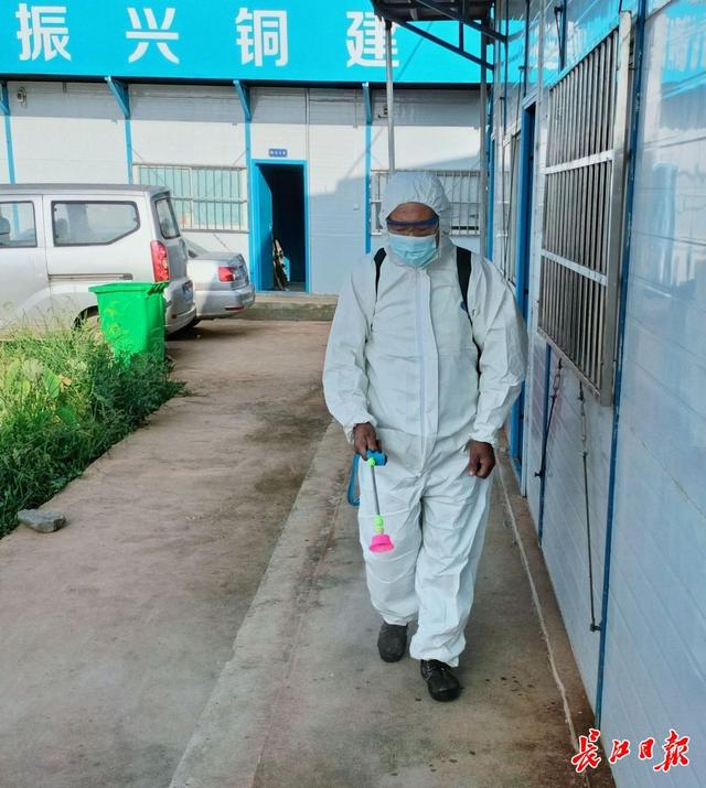 分餐制，錯(cuò)時(shí)施工……碧桂園湖北104個(gè)項(xiàng)目實(shí)行閉環(huán)管理