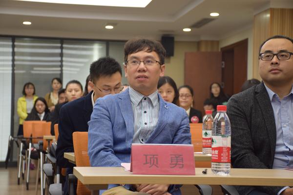 8支戰(zhàn)隊從這場5000人、750支隊伍的競賽中脫穎而出，總決賽倒計時！（n支隊伍淘汰賽決出1234名）"
