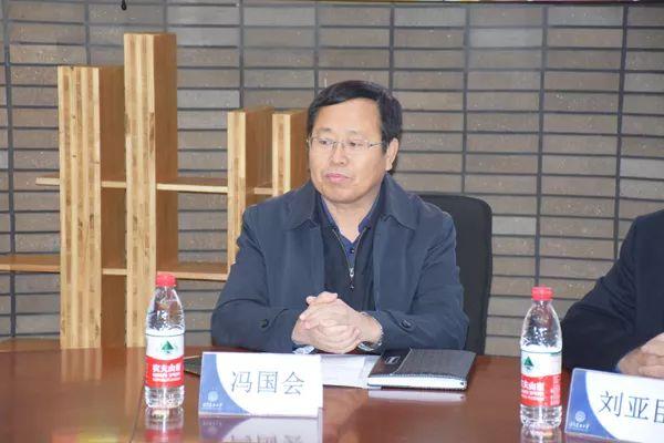 8支戰(zhàn)隊從這場5000人、750支隊伍的競賽中脫穎而出，總決賽倒計時！（n支隊伍淘汰賽決出1234名）"