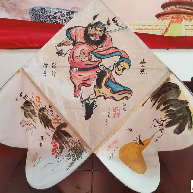 風(fēng)箏制作與放飛——長(zhǎng)壽路社區(qū)“非遺進(jìn)社區(qū)，文化共傳承”傳統(tǒng)技藝學(xué)堂活動(dòng)